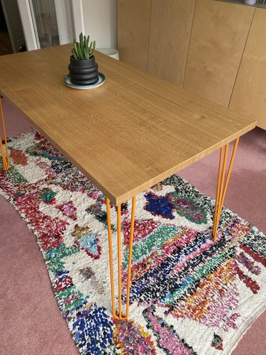 Beautiful solid oak table - beautiful,
