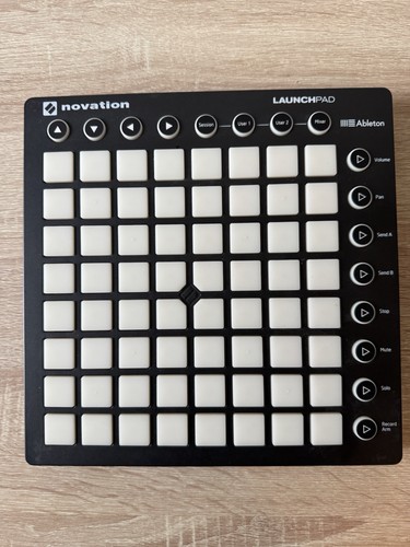 Novation launchpad mini mk1 - mk1,