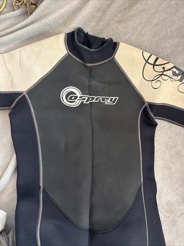 Wet suit - wet,