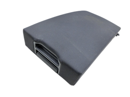 Armrests center armrest
