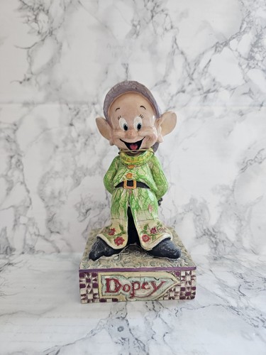 Disney traditions dopey simply - disney,