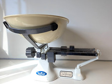 Vintage 1960s Weylux The Supreme Baby Infant Cast Iron Weighing Scales