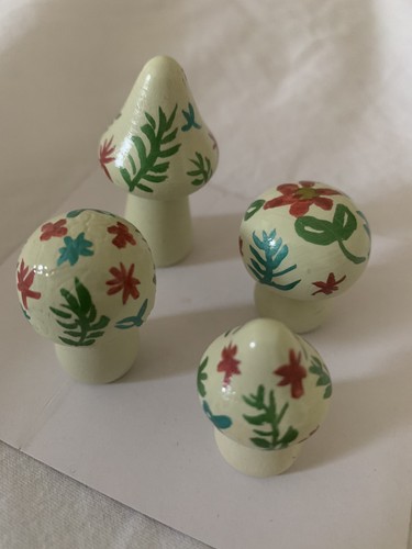 Handmade seasonal decor - ,