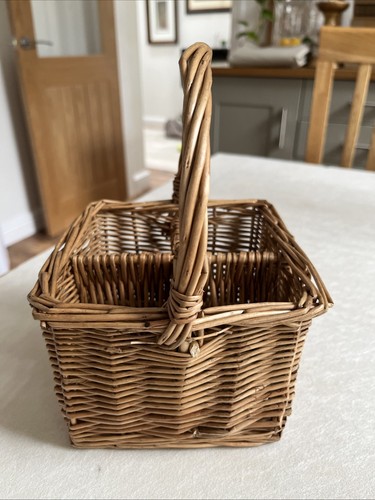 Wicker cutlery condiments - or,