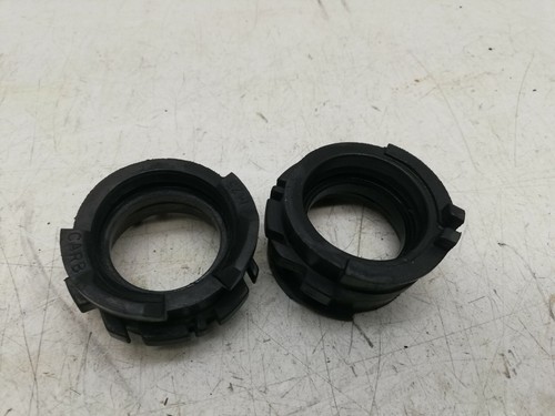 Pair carburetor manifolds - of,