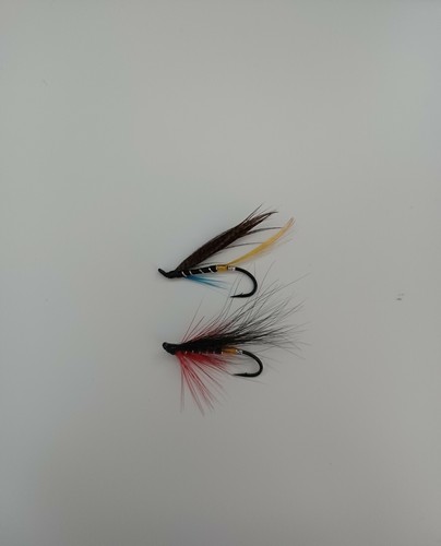 Salmon flies wet - x,