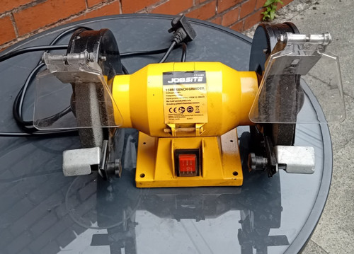 Jobsite bench grinder