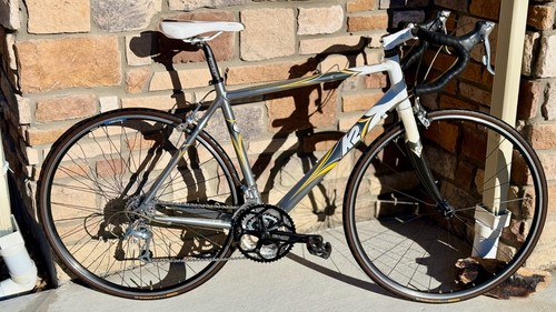 Mach medium road - medium,