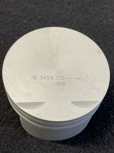 New pistons for vauxhall - new,