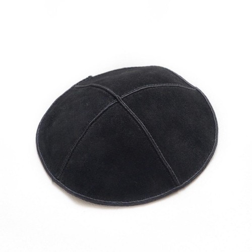 Simple black suede yarmulke - black,