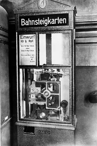 Automatic vending machine