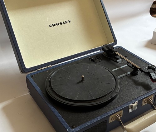 Crosley portable record player - portable,
