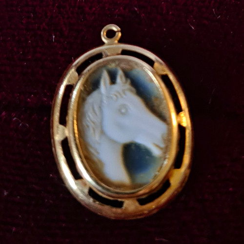 Millon gold tone oval - s.s.,