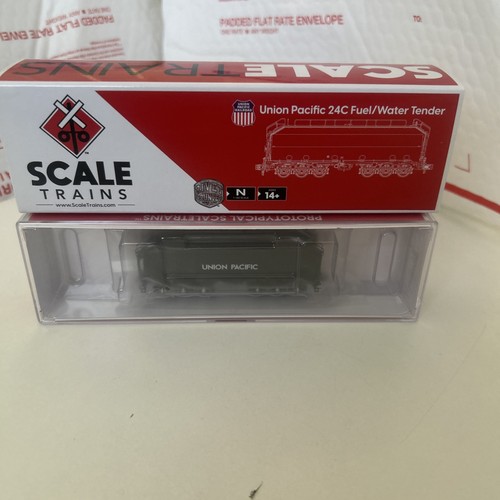 Scale trains 24c - -trains,