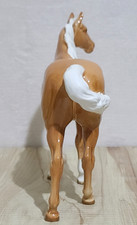 Beswick Swish Tail Horse 1st