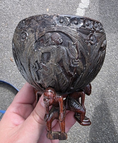 Old carved coconut - old, cup