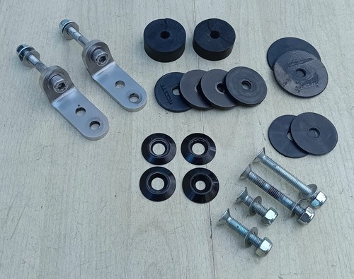 Bottom seat brackets - bottom, +