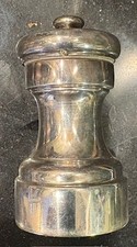 Vtg Pepper Grinder Mill