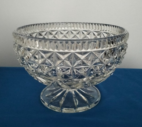 Large centrepiece glass bowl
