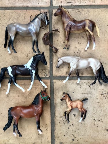 Breyer deluxe country stable - breyer,