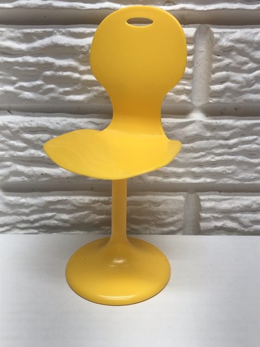 Barbie cafe yellow - cafe,