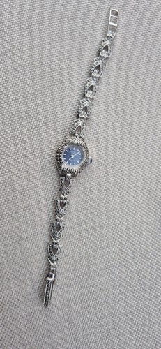 Beautiful vintage ladies white - beautiful,