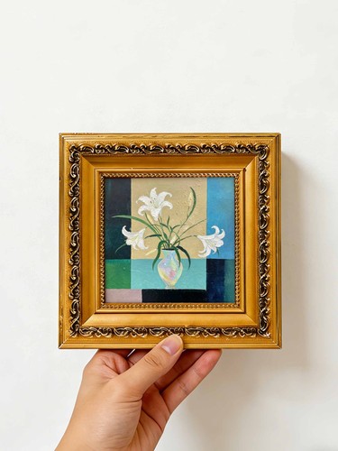 White lilies vase - lilies, geometric