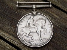 WWI Silver War Medal to: PTE E. W. CROWE ~ K.R.R.C. (Kings Royal Rifle Corps)