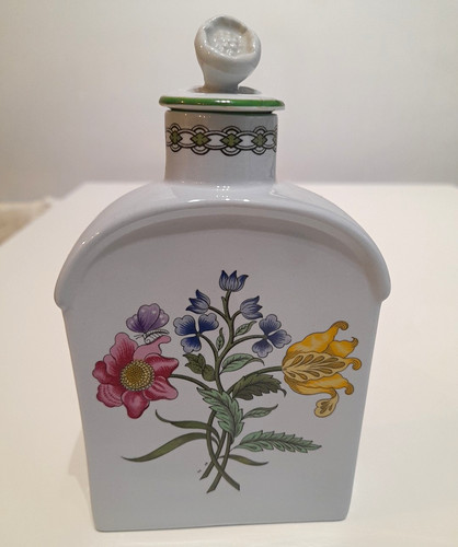 spode bottle