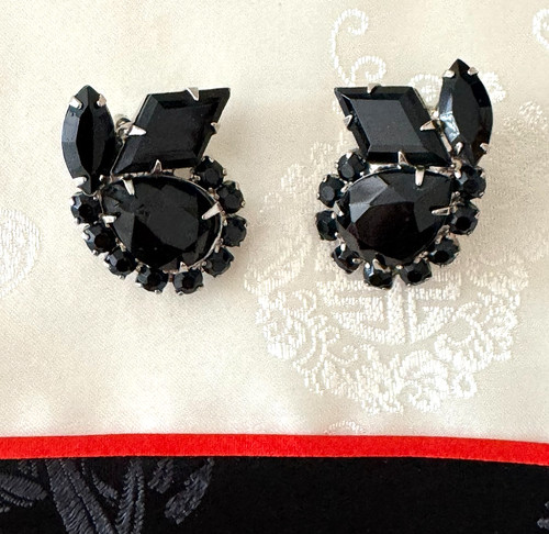 Vintage black rhinestone - black,