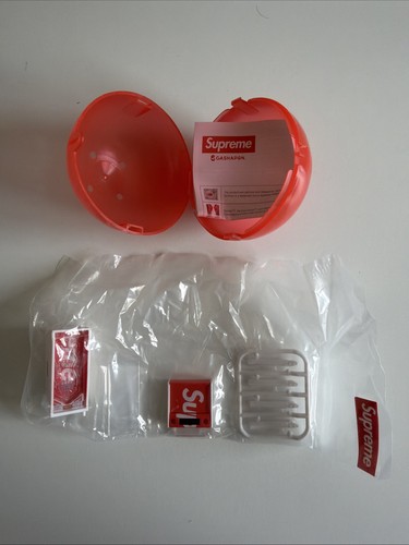 Supreme bandai gashapon mini - bandai,