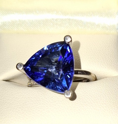 Ladies superb quality 18ct - ladies,