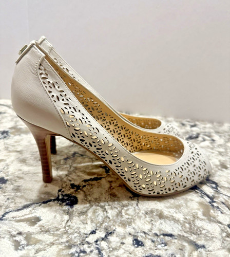 Ivanka trump auth women - trump,