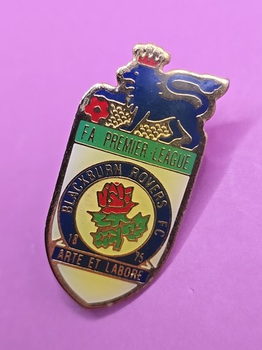 Pin badge metal vintage - pin, retro