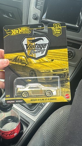 Nissan skyline bnr32 - nissan, gt-r