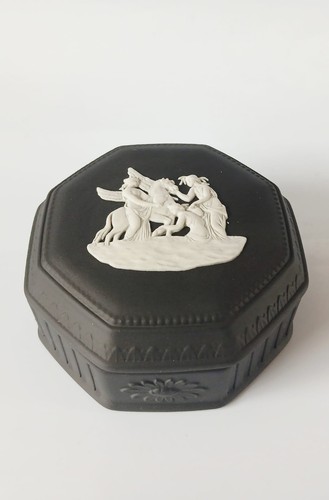 Wedgwood black jasper - wedgwood, hexagon