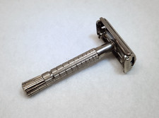 1955 Gillette Super Speed Flare Tip, TV Razor, Date Code A4 - EUC - Very Clean