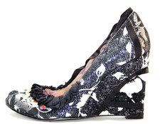 IRREGULAR CHOICE black & silver suede Courtesan Ruffle court shoes UK 5 EU 38