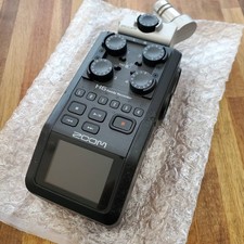 Zoom H6 6-Input 6 Track Portable Handy Digital Recorder Black