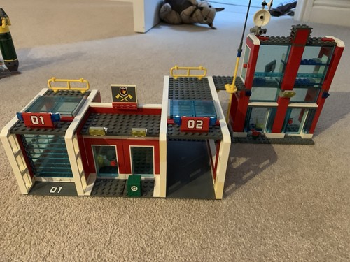 Lego city 7208 - lego, station