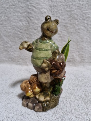 Ceramic glazed walking - ceramic, frog