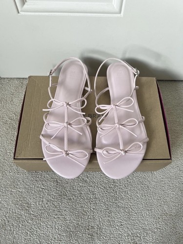 Pale pink bow flat - pink,