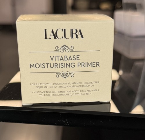 Lacura vitabase moisturising - vitabase,