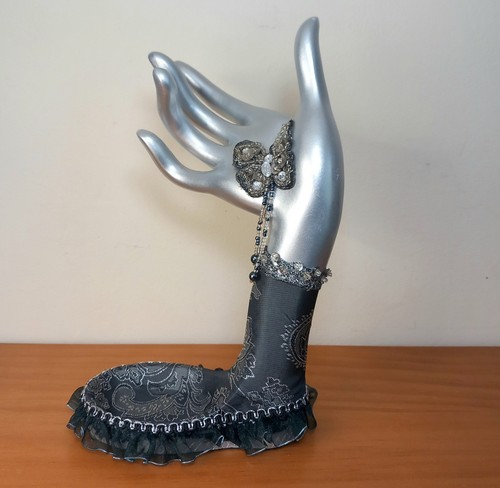 Silver hand mannequin - silver,
