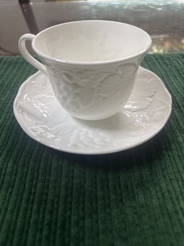 Wedgwood strawberry vine cup - wedgwood,