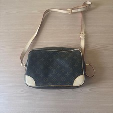 LOUIS VUITTON Monogram