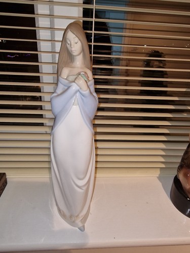 Lladro nao porcelain figure - nao,
