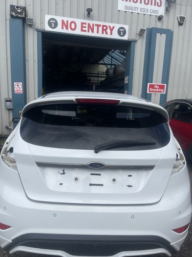 Ford fiesta mk7 tailgate - ford,