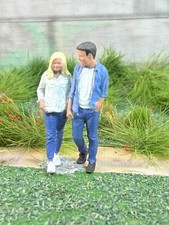 Model Railway Figure COUPLE