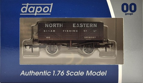 Dapol plank open wagon - dapol, in